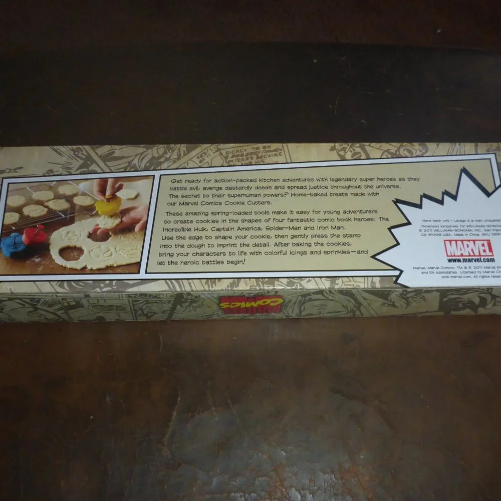 Williams Sonoma Set of 4 Marvel Comics Cookie Cutters - NIB!